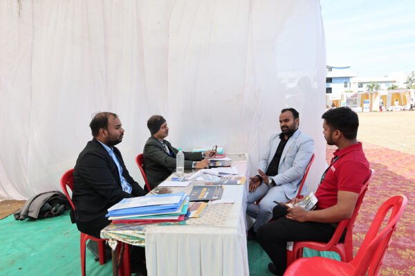 career-fair-28
